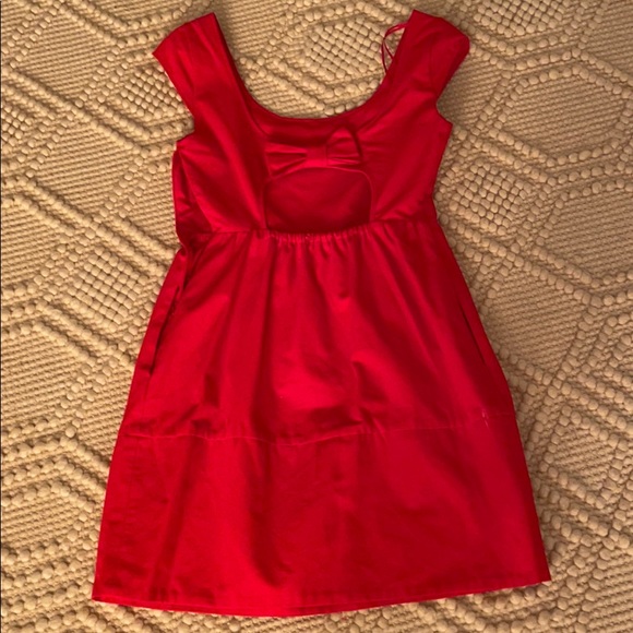 Red dress - Picture 2 of 4